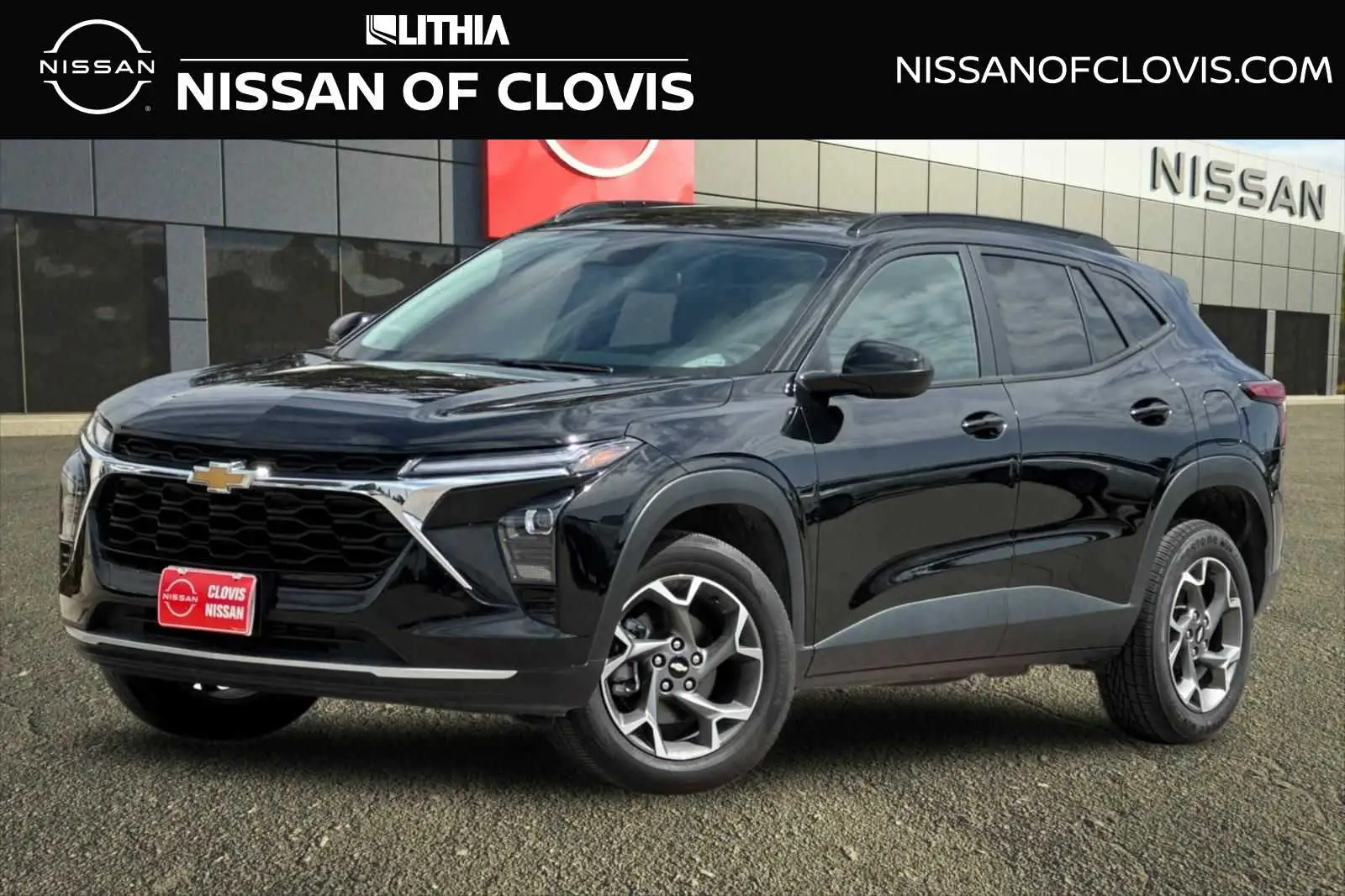 2025 Chevrolet Trax LT photo 1