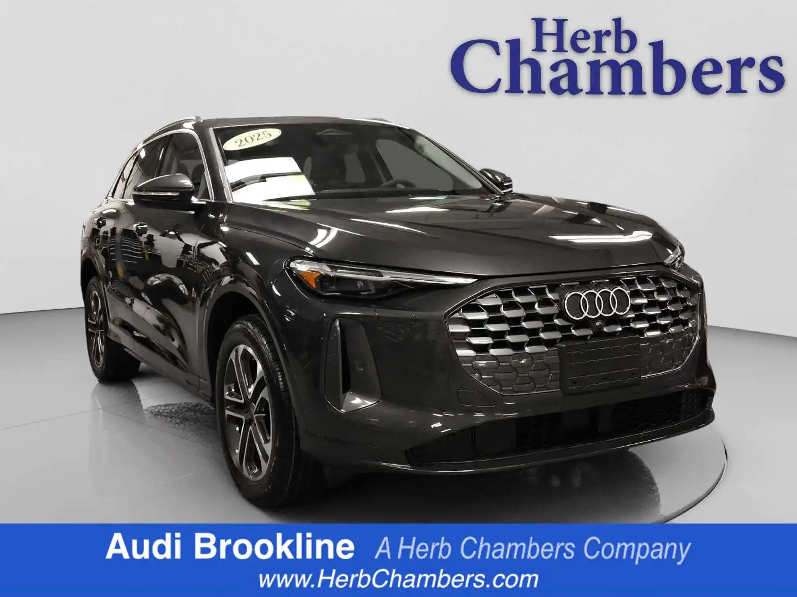2025 Audi Q5 Premium Plus quattro's photo