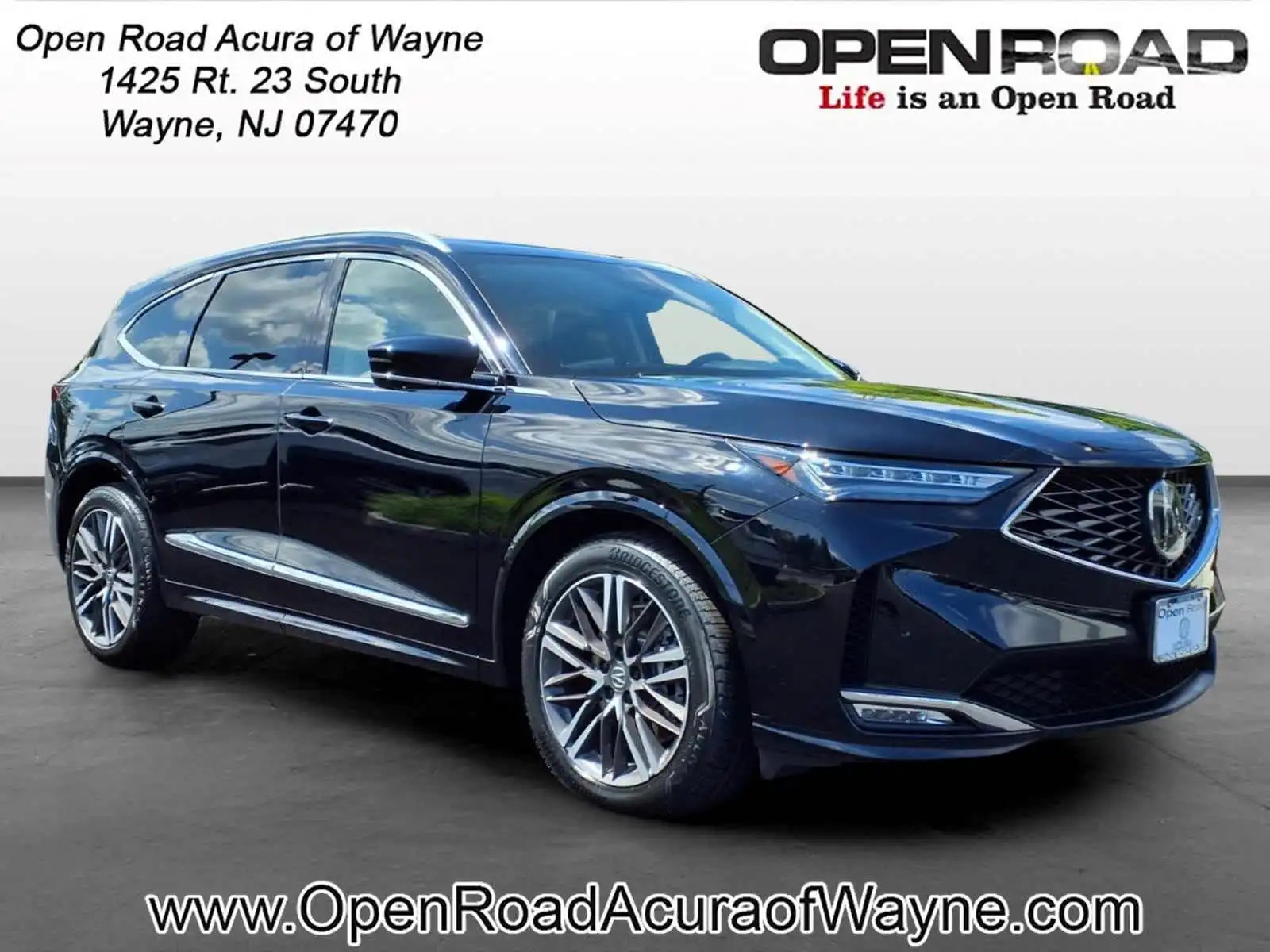 2025 Acura MDX SH-AWD w/Advance Package's photo