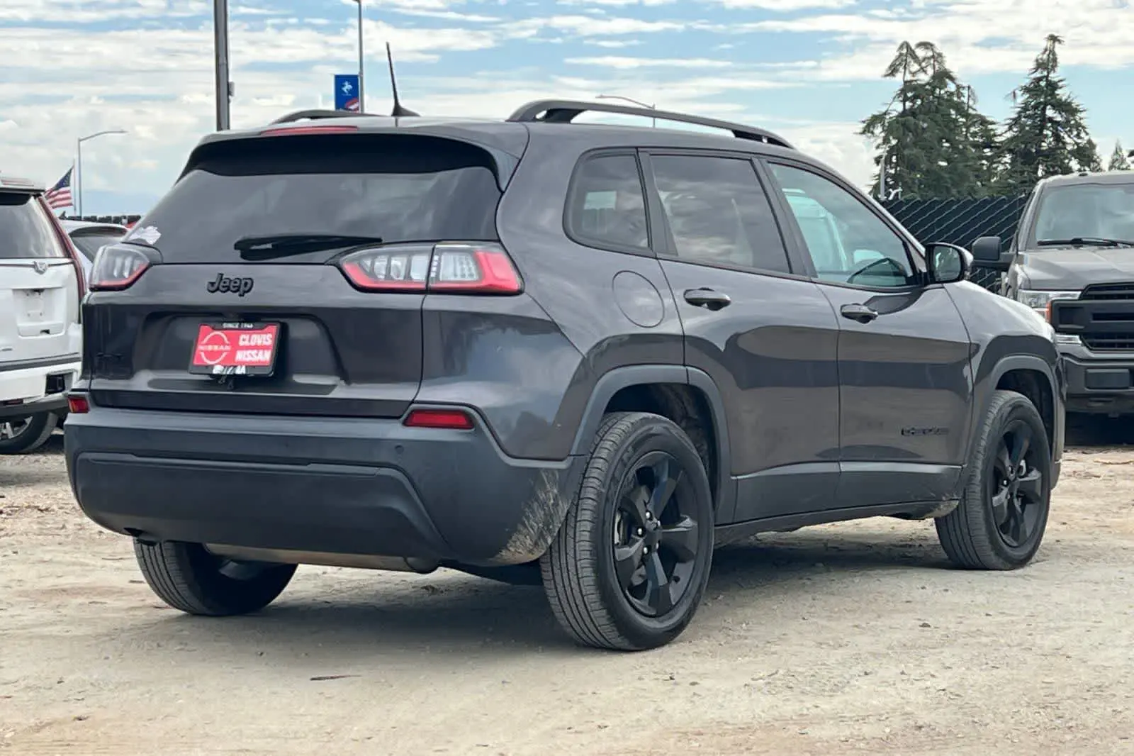 2021 Jeep Cherokee Altitude 4X4 photo 3