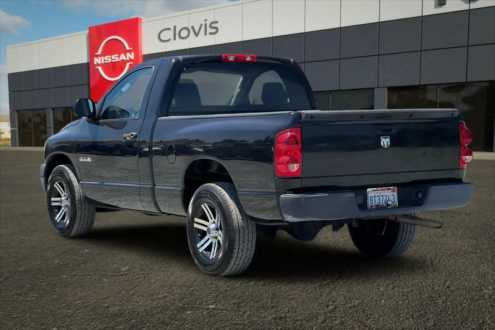 2008 Dodge Ram 1500 ST Regular Cab SWB photo 5