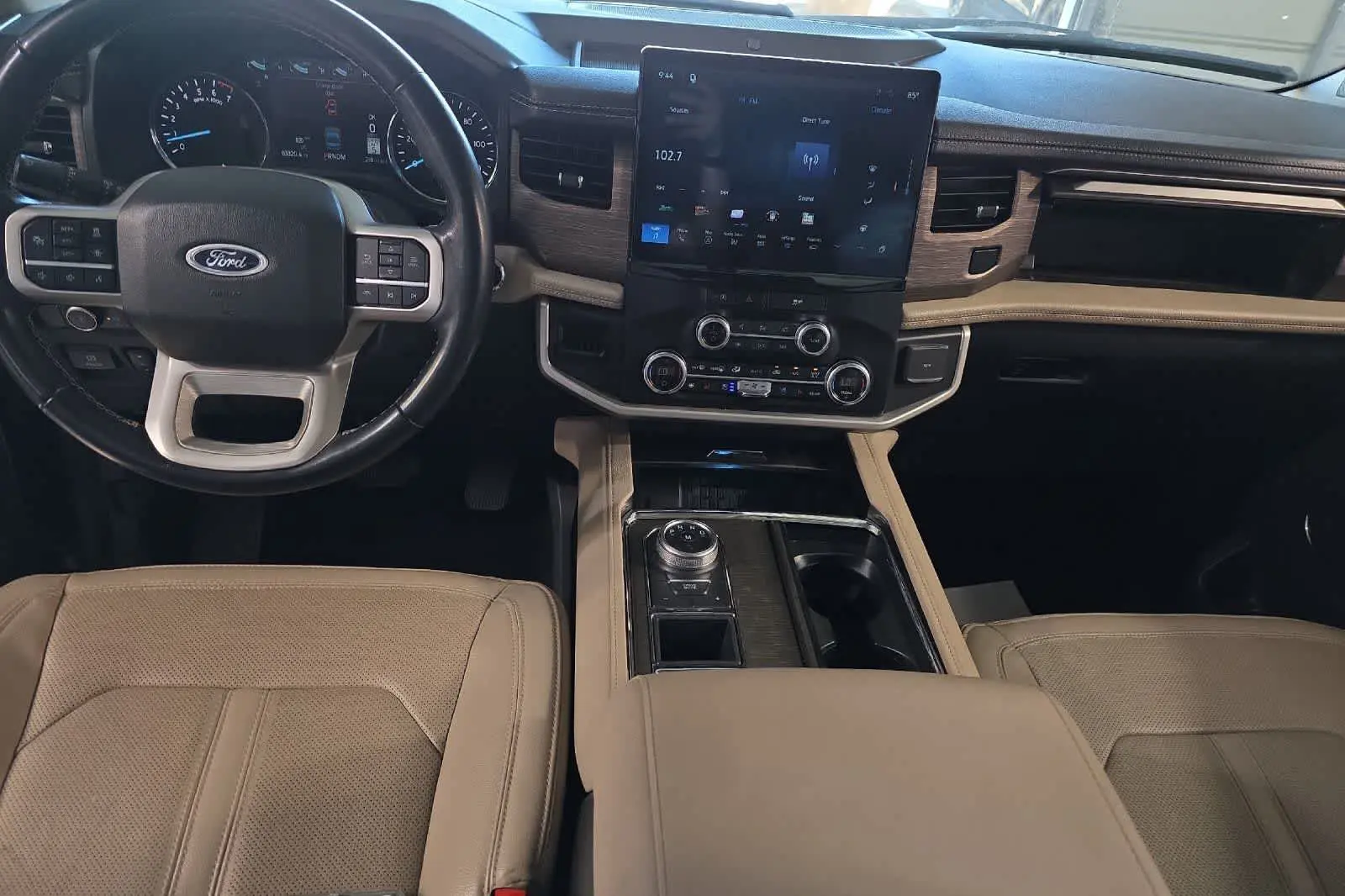 2024 Ford Expedition Limited photo 4