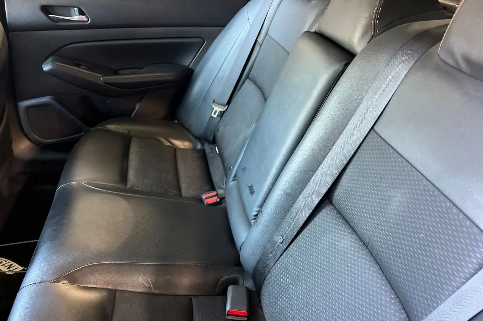 2020 Nissan Altima 2.5 SR photo 5
