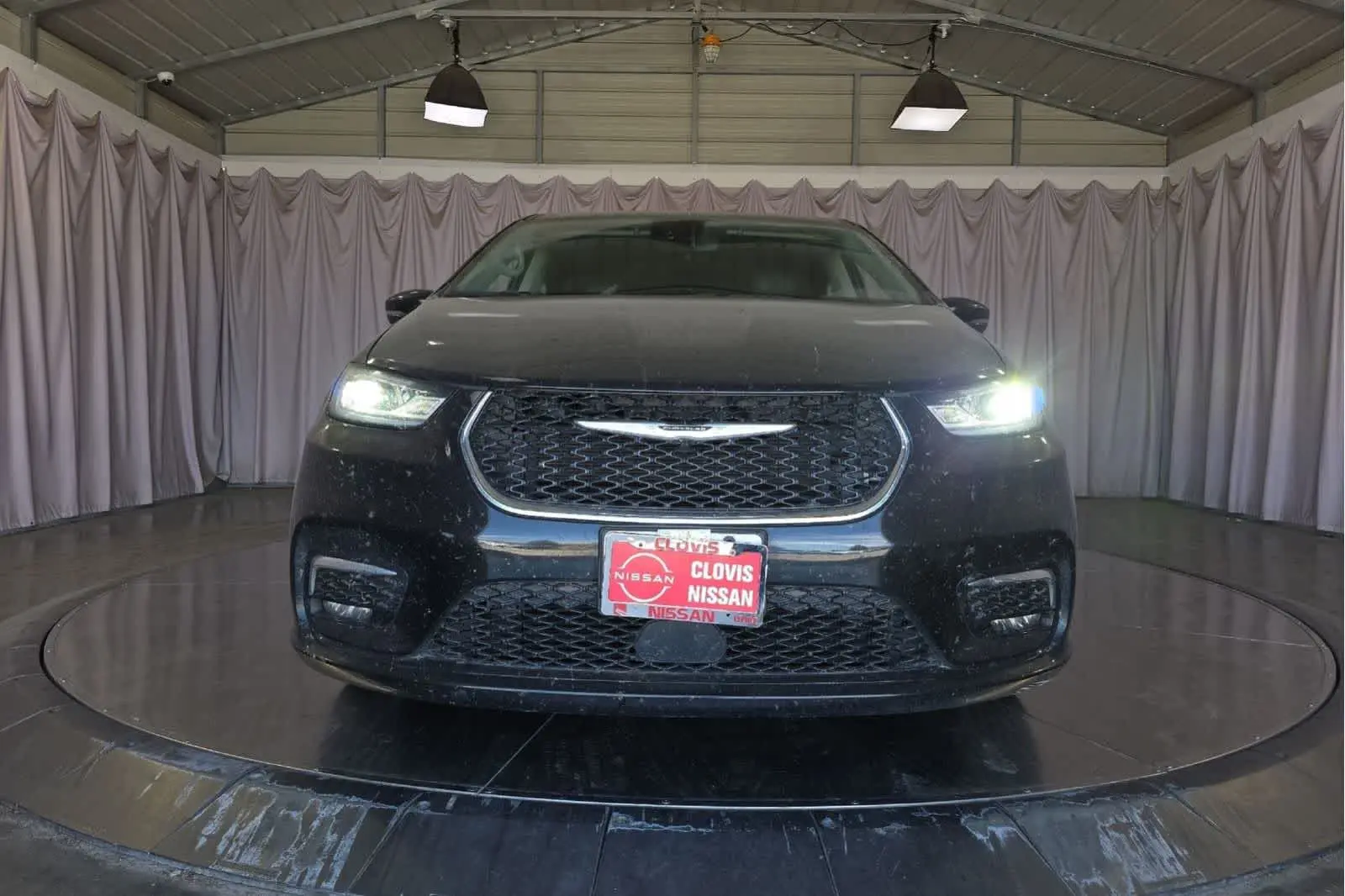 2024 Chrysler Pacifica Touring L photo 3