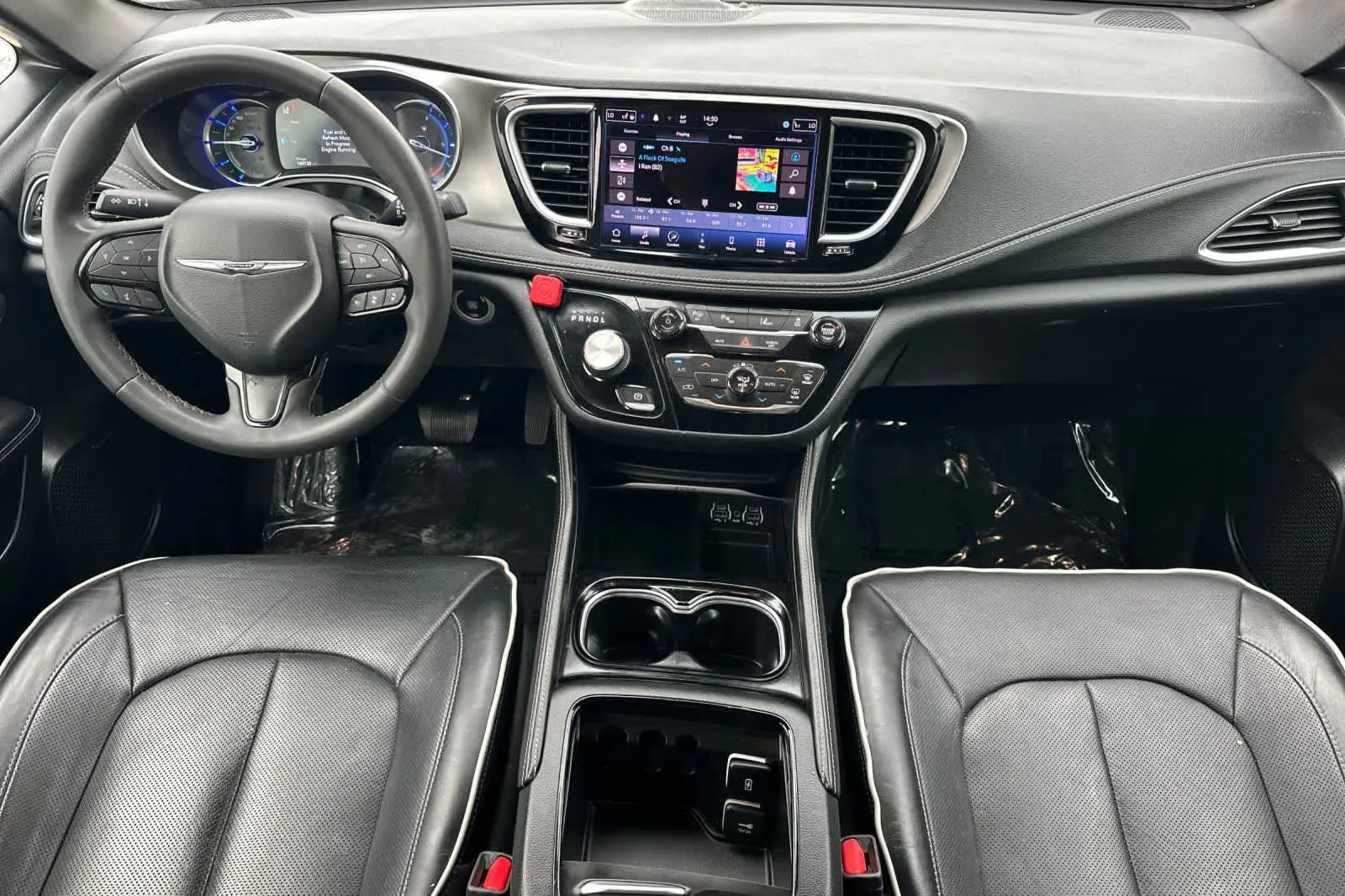 2022 Chrysler Pacifica Hybrid Limited photo 4