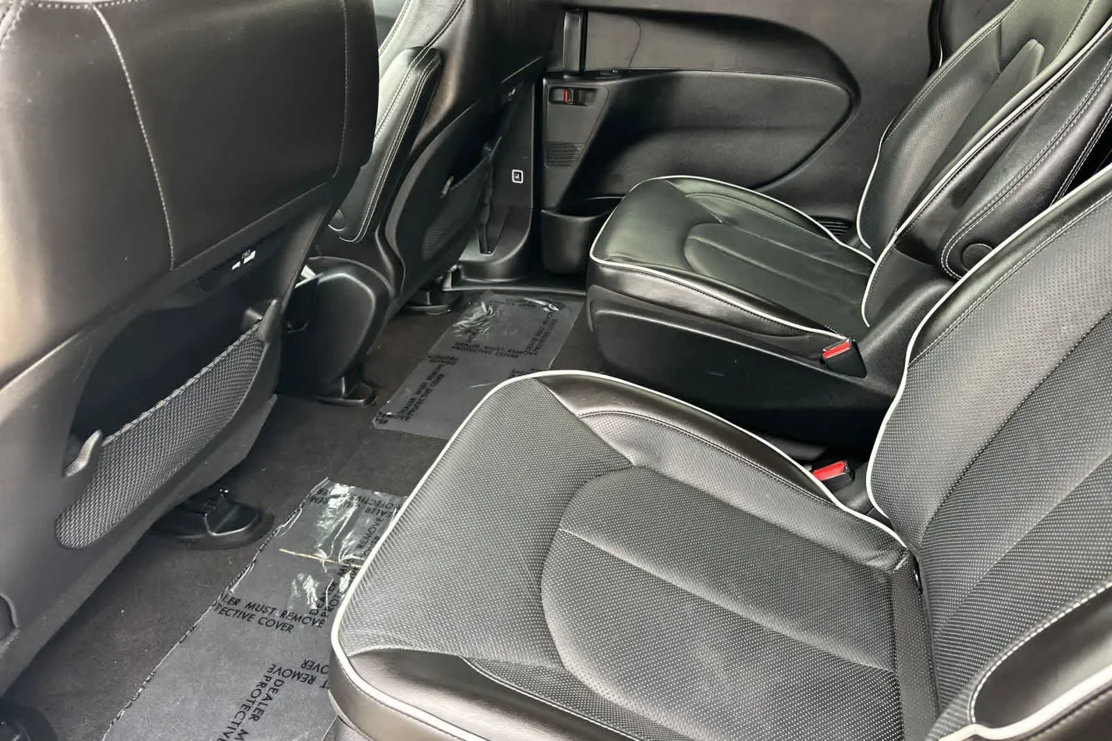 2022 Chrysler Pacifica Hybrid Limited photo 5