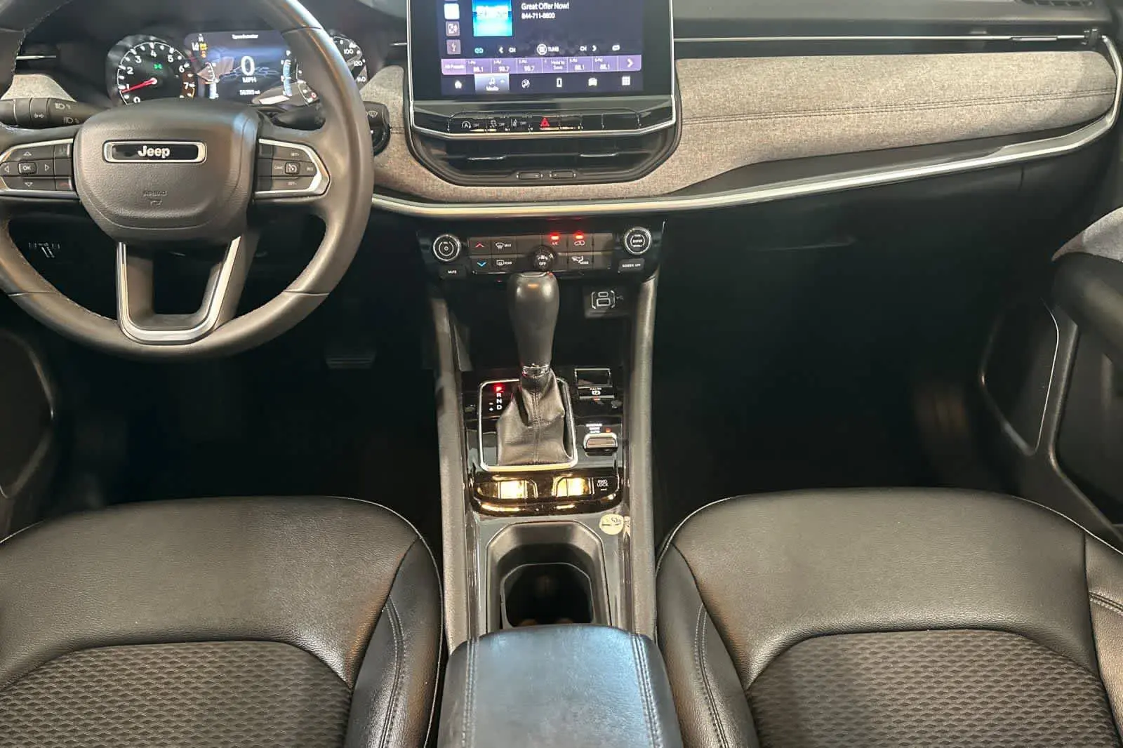 2024 Jeep Compass Latitude 4WD photo 4