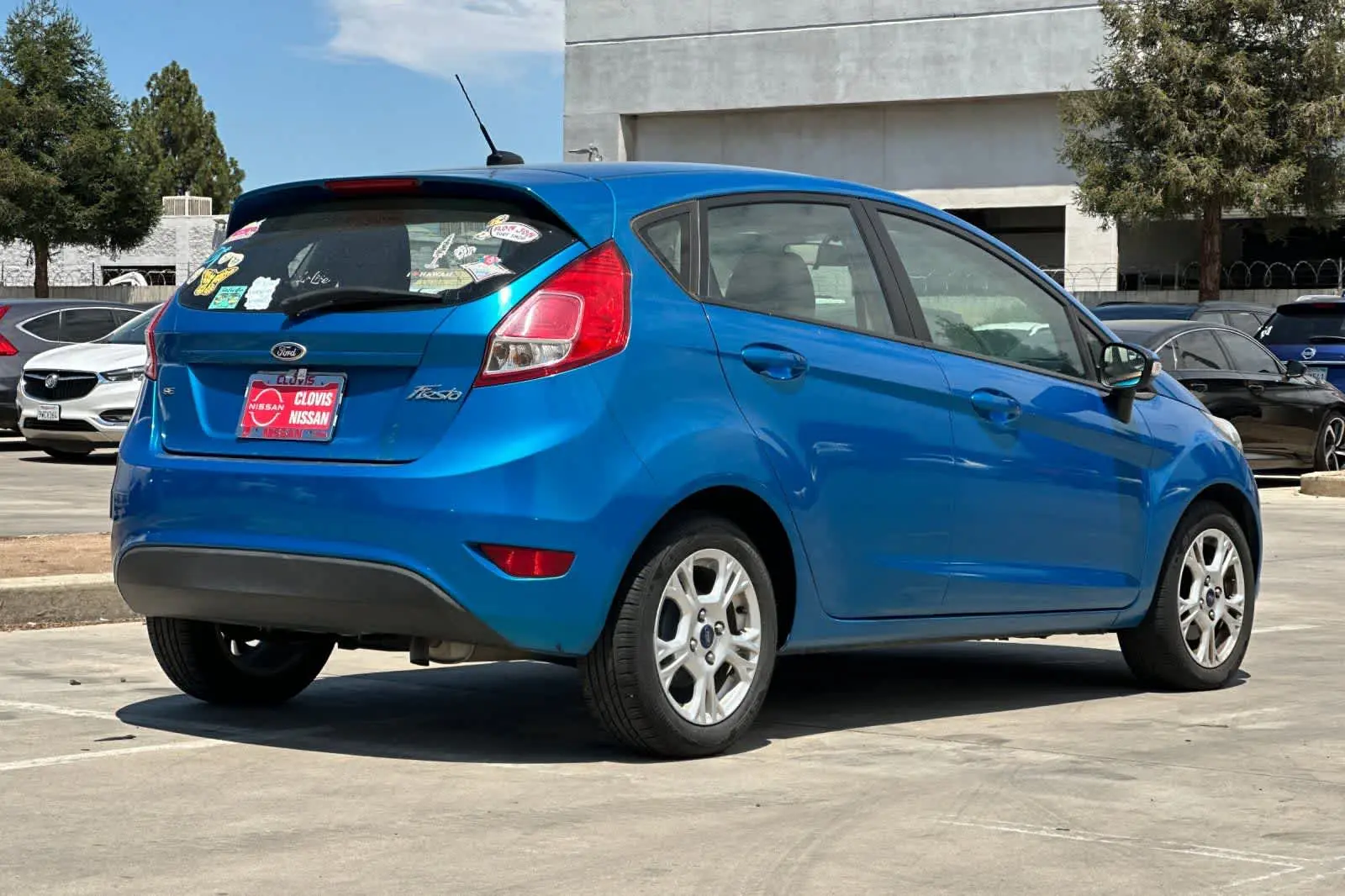 2015 Ford Fiesta SE Hatch photo 3