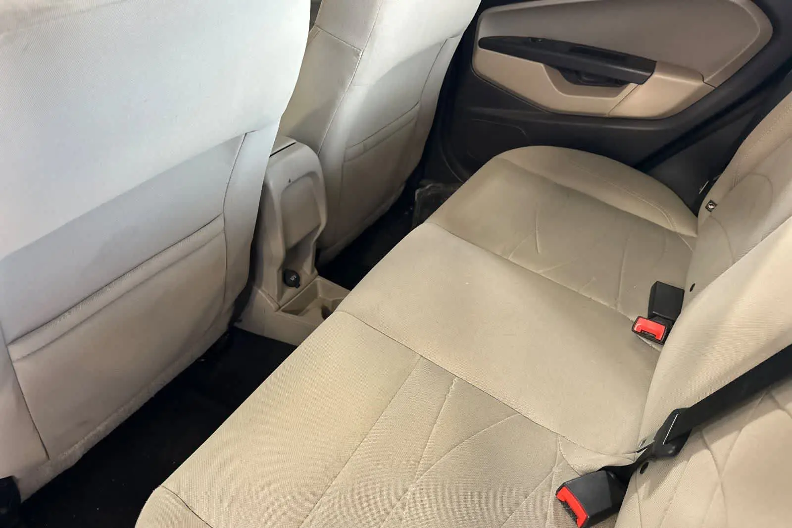 2015 Ford Fiesta SE Hatch photo 5