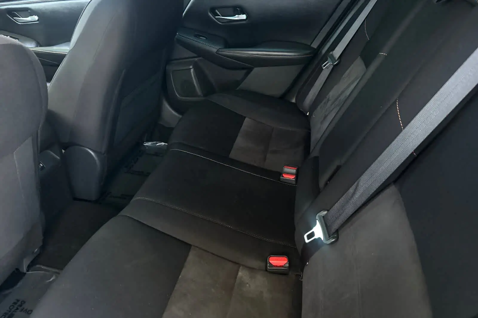 2021 Nissan Sentra SR CVT photo 5