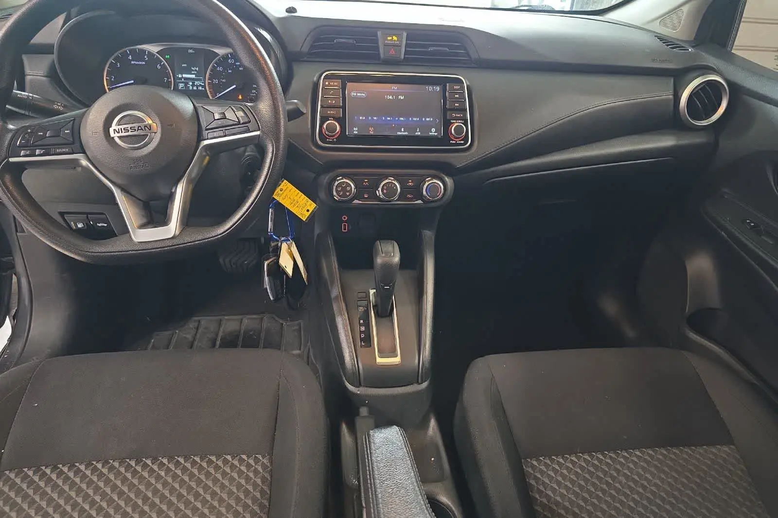 2022 Nissan Versa 1.6 S CVT photo 4