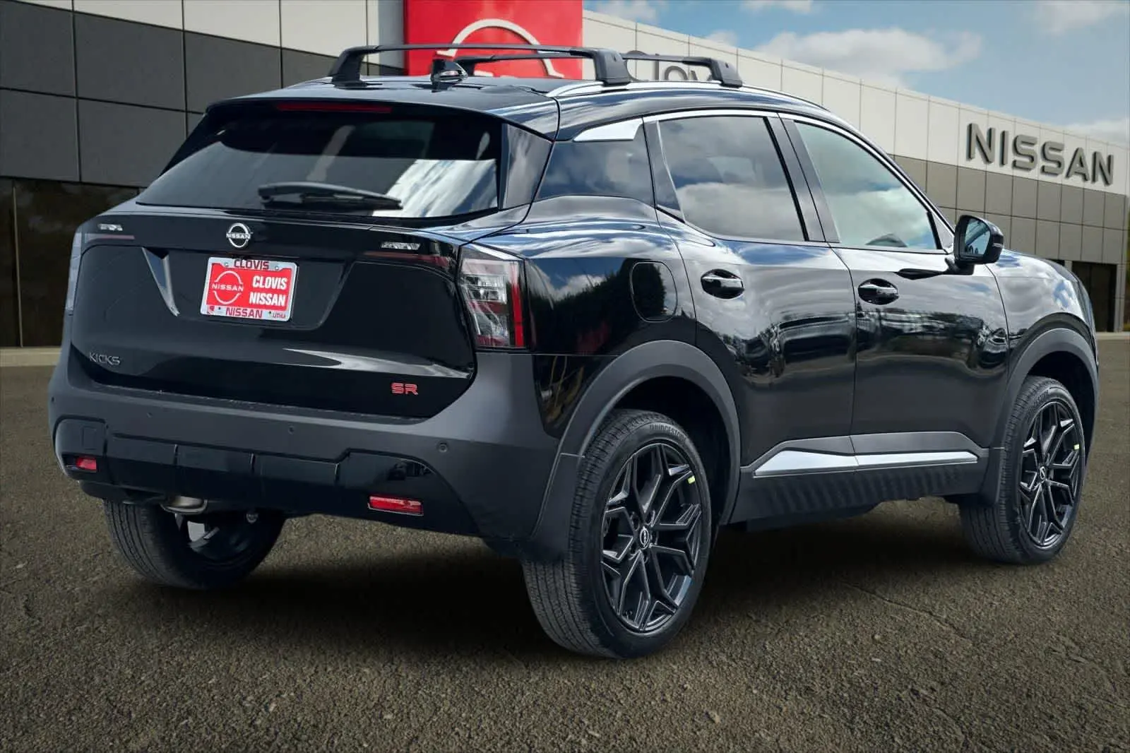 2026 Nissan Kicks 2.0 SR photo 3