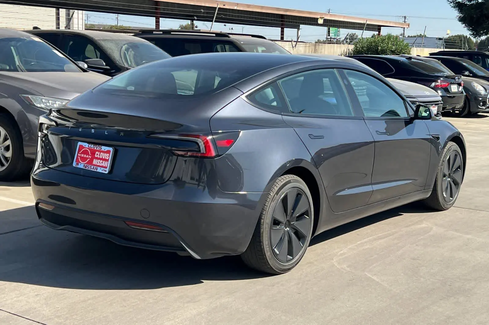 2025 Tesla Model 3 Long Range photo 5
