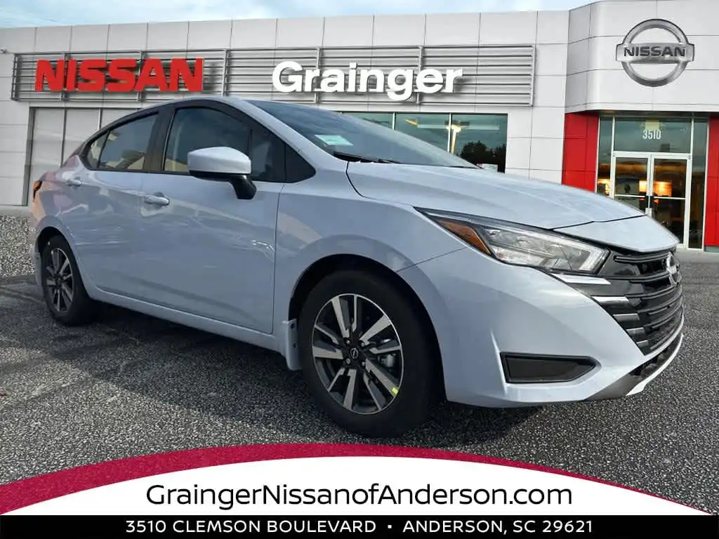 2025 Nissan Versa 1.6 SV CVT's photo
