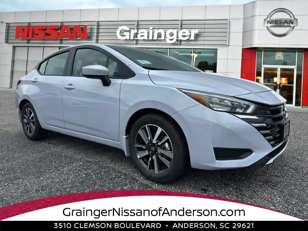 2025 Nissan Versa 1.6 SV CVT's photo