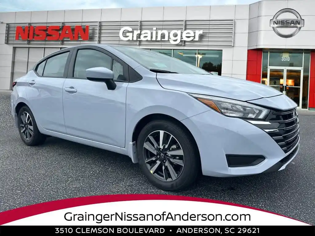 2025 Nissan Versa 1.6 SV CVT's photo