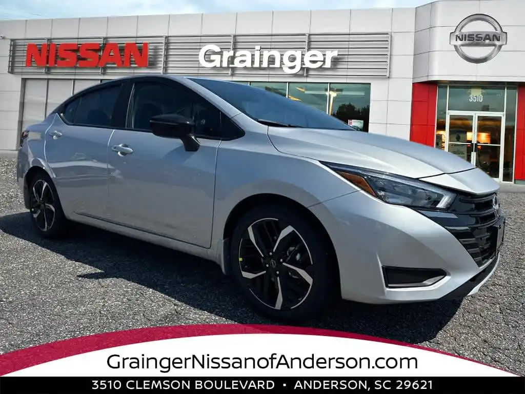 2025 Nissan Versa 1.6 SR CVT's photo