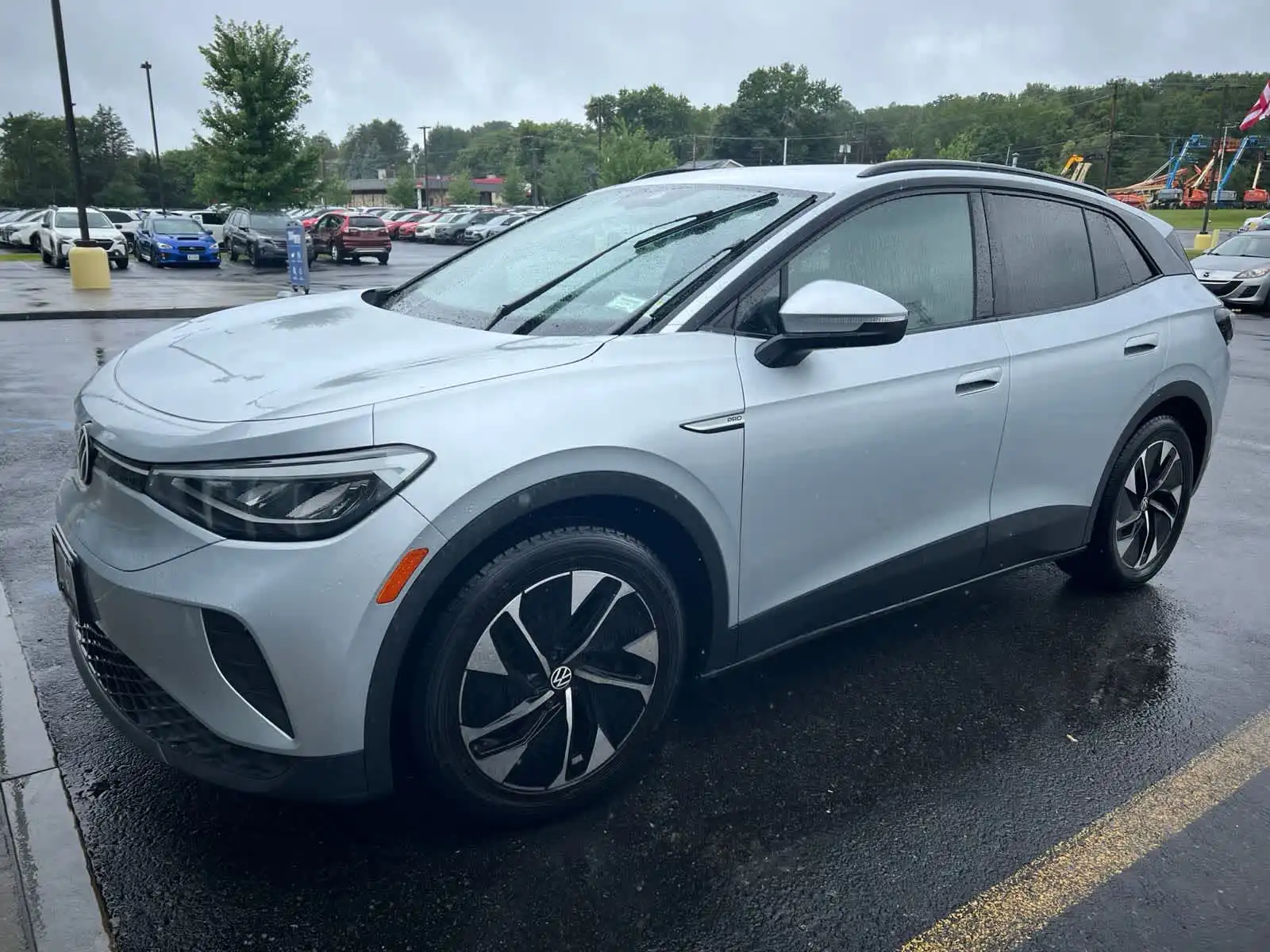 2021 Volkswagen ID.4 PRO's photo