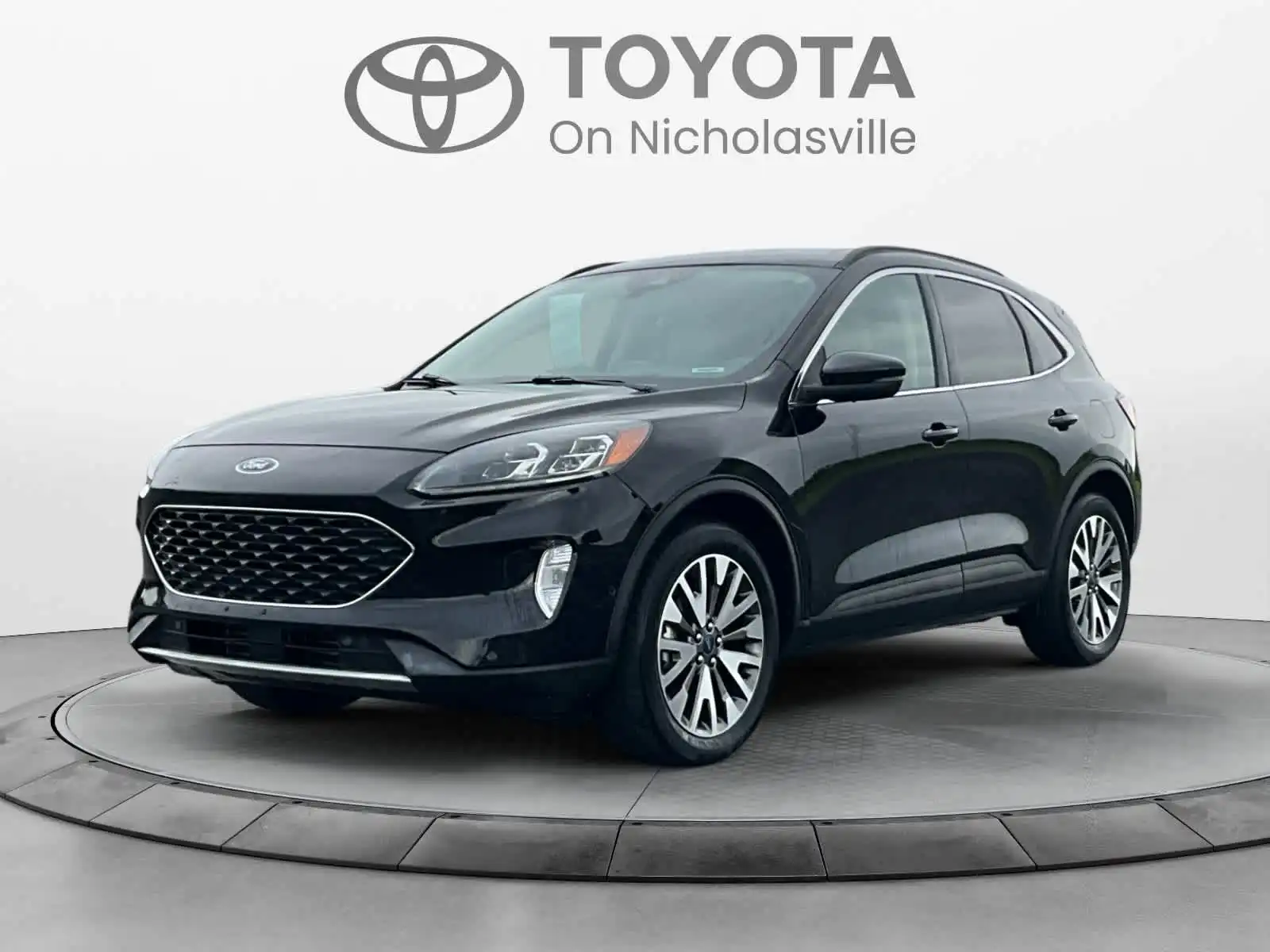 2020 Ford Escape Titanium AWD's photo