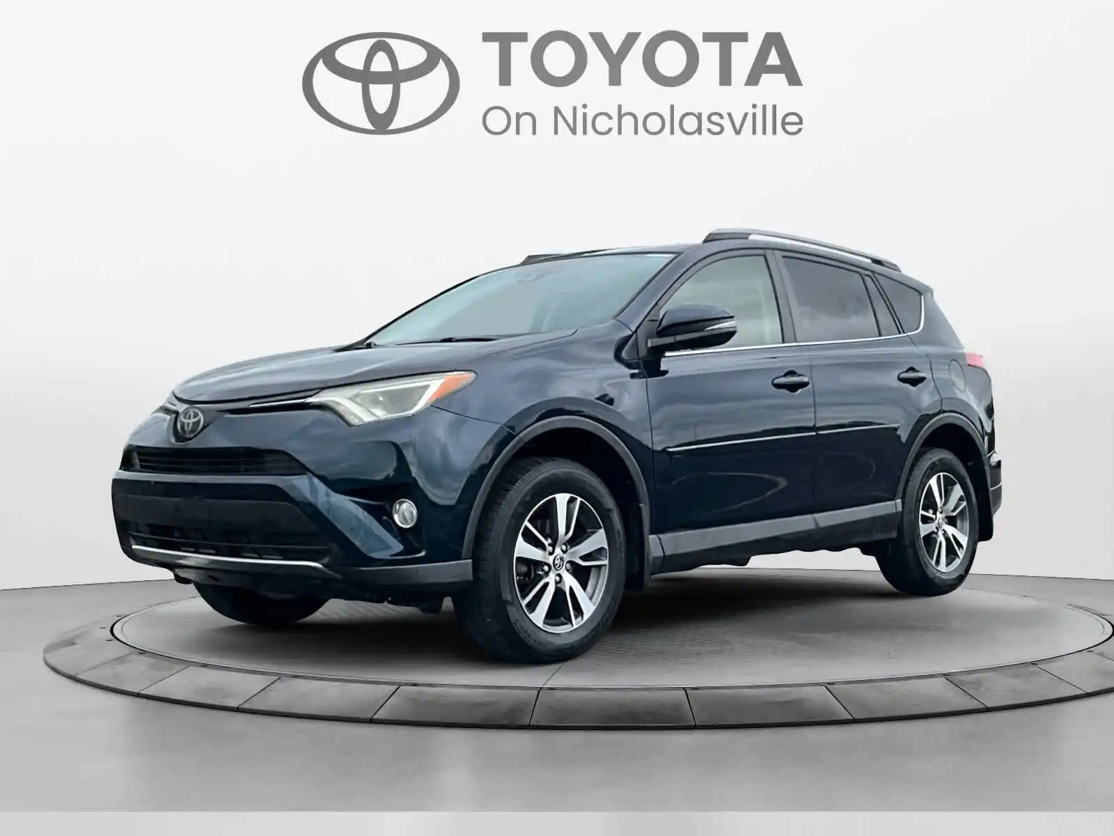 2018 Toyota RAV4 XLE AWD's photo
