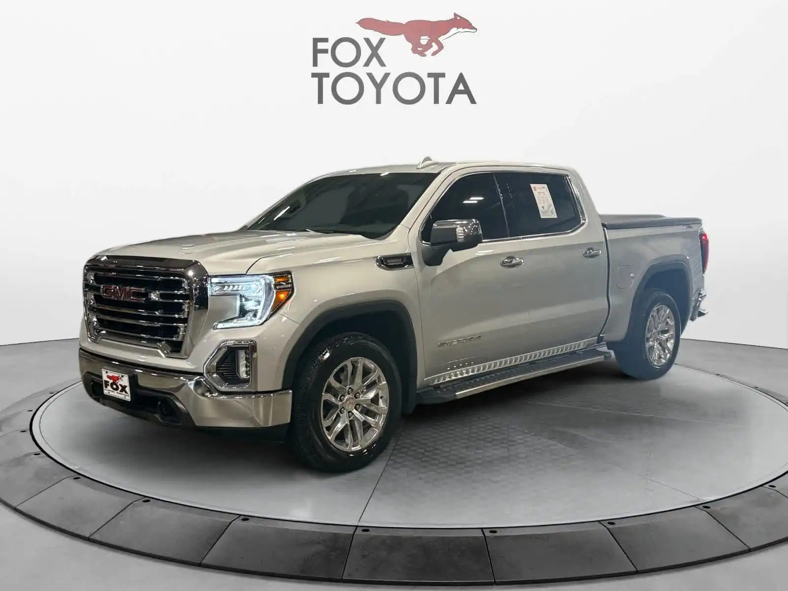 2021 GMC Sierra 4WD Crew Cab Short Box SLT's photo