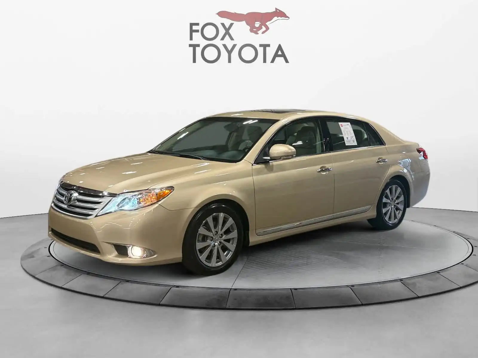 2012 Toyota Avalon Limited's photo