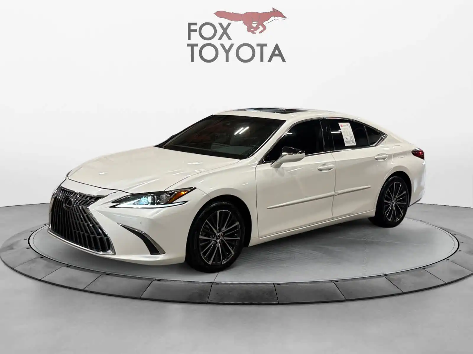 2022 Lexus ES 350 350's photo