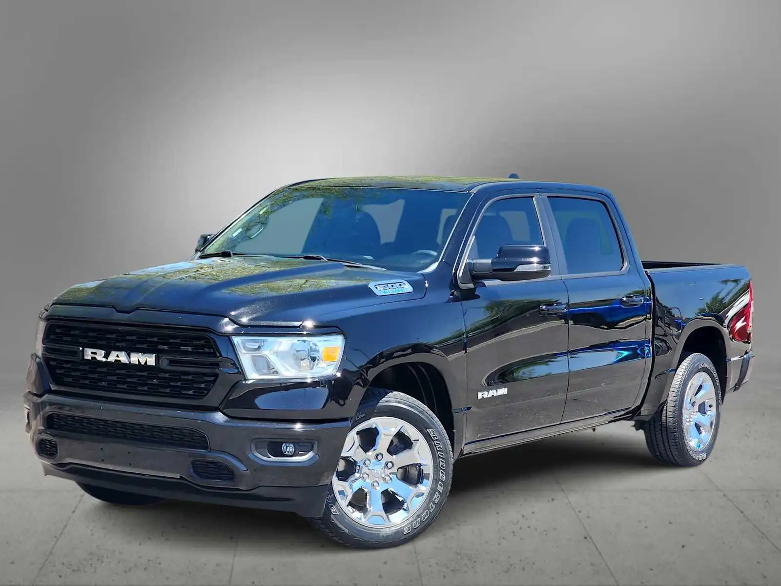 2023 RAM 1500 Big Horn/Lone Star 4x4 Crew Cab 5'7's photo