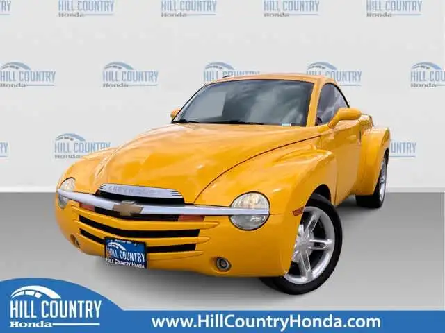 2003 Chevrolet SSR LS's photo