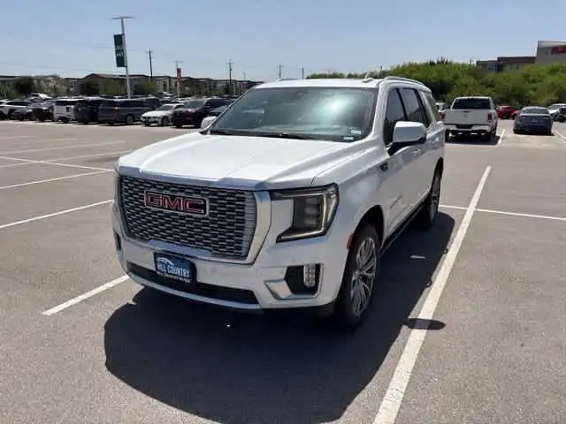 2021 GMC Yukon Denali 4WD's photo