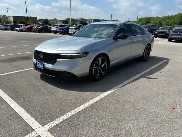2025 Honda Accord Hybrid Sport's photo