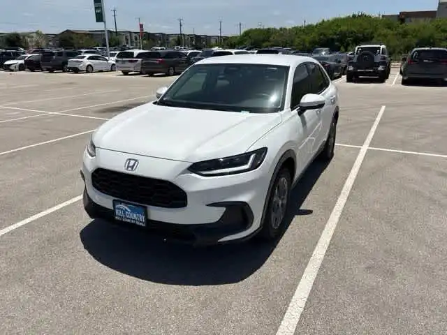 2027 Honda HR-V LX 2WD's photo