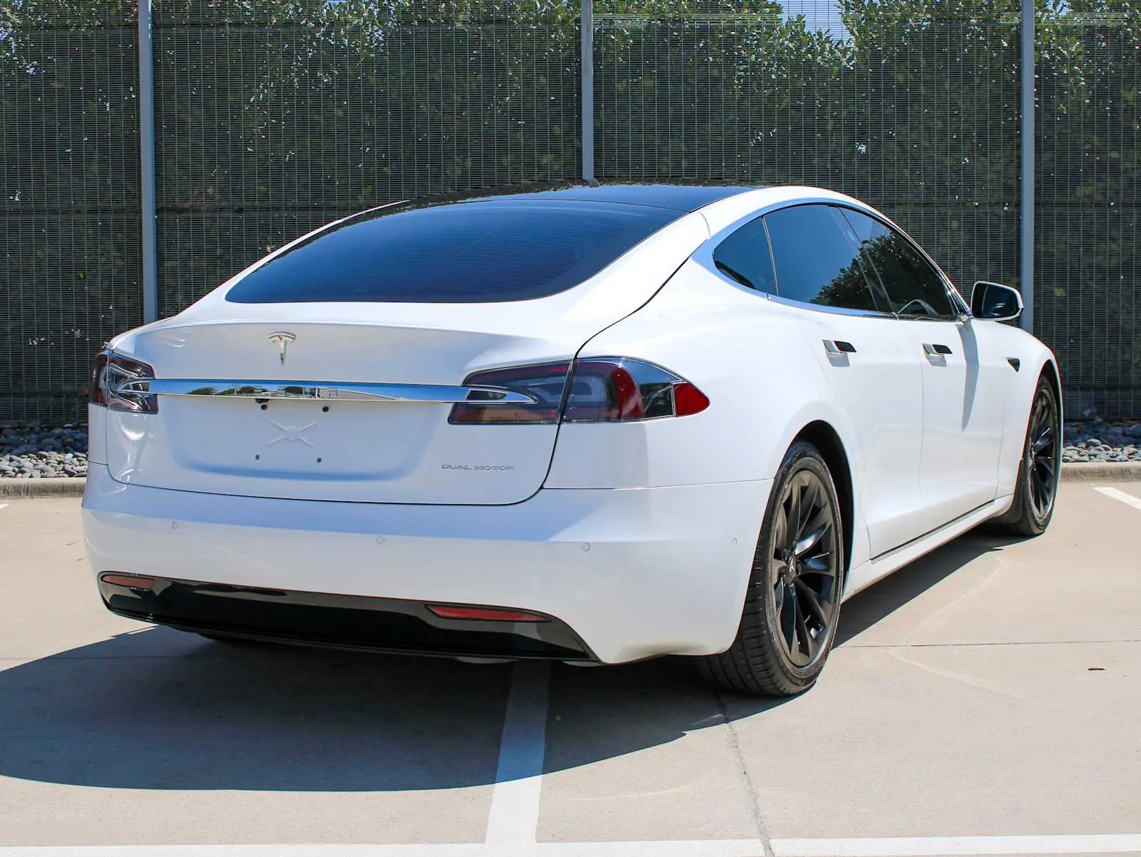 2019 Tesla Model S Long Range photo 4