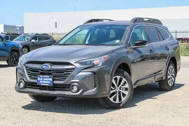 2025 Subaru Outback Premium's photo