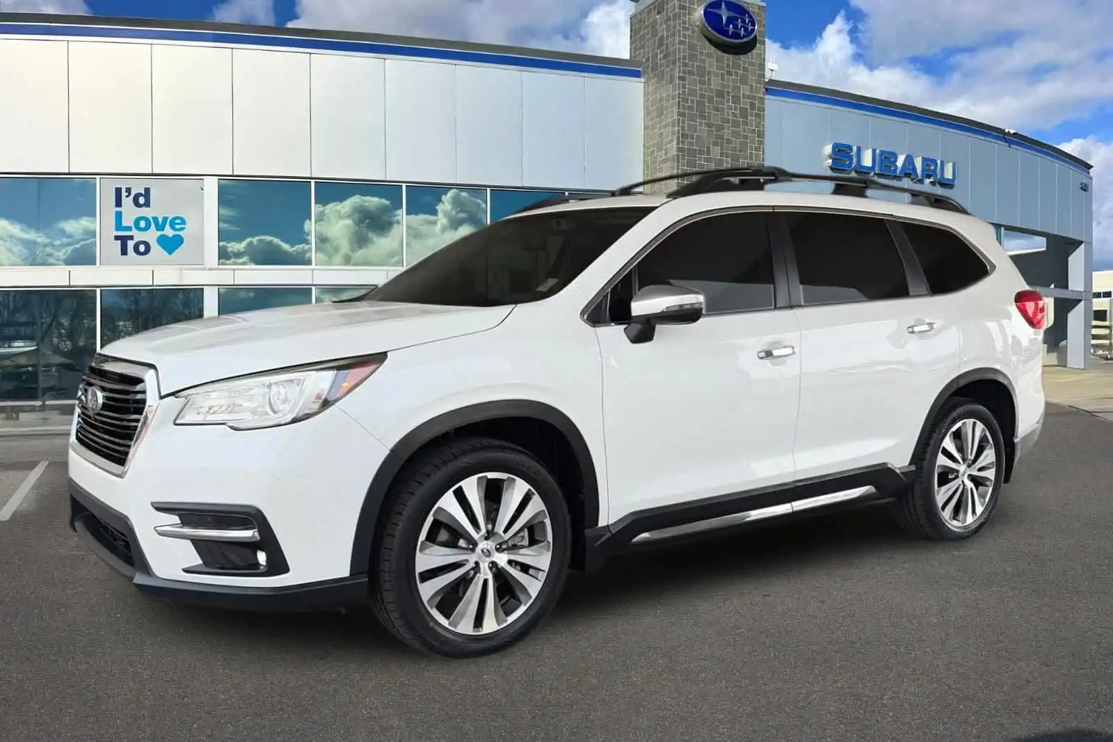2019 Subaru Ascent Touring's photo
