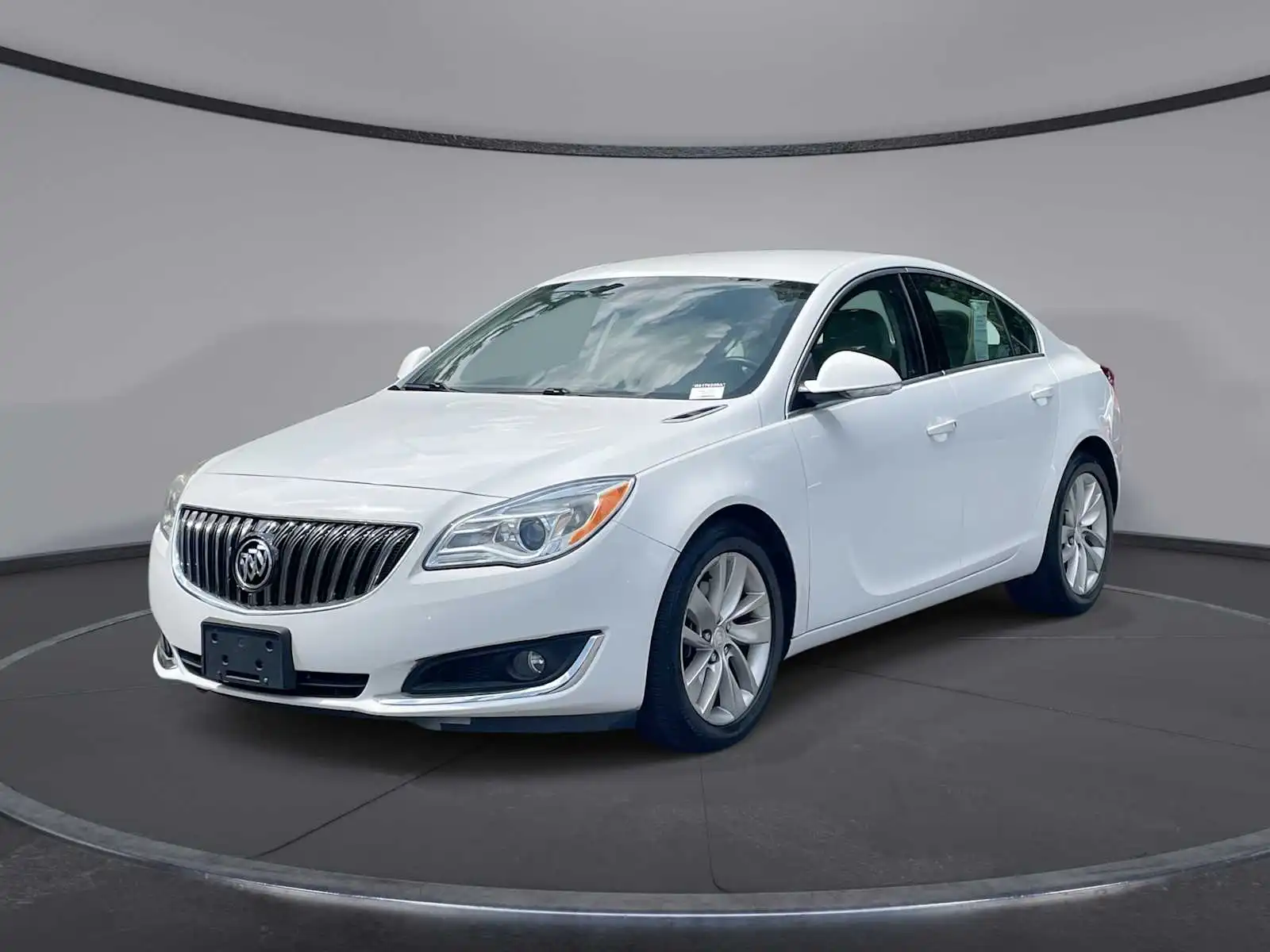 2016 Buick Regal Base's photo