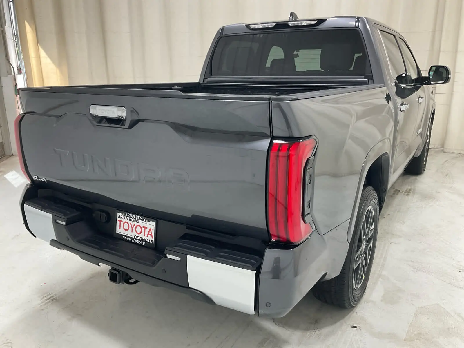 2026 Toyota Tundra Limited 4WD CrewMax 5.5' Bed photo 5