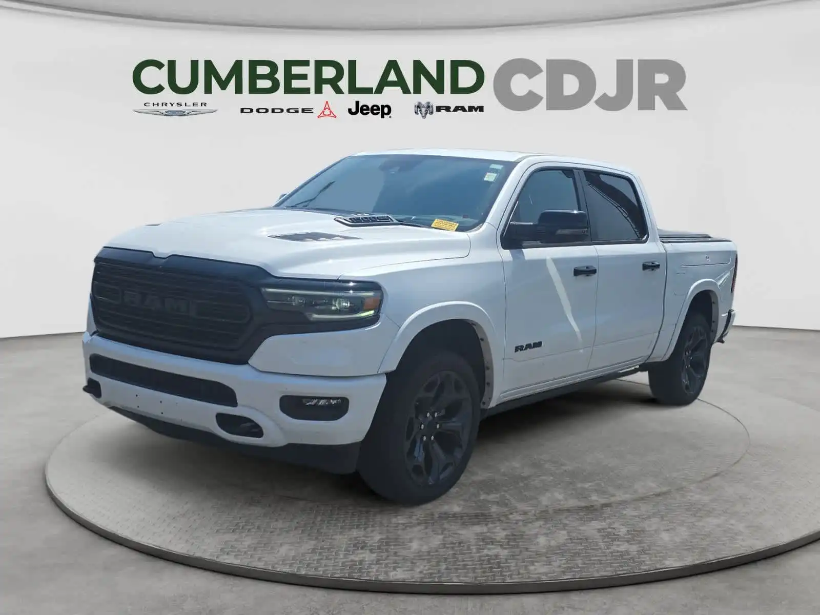 2024 RAM 1500 Limited 4x4 Crew Cab 5'7's photo