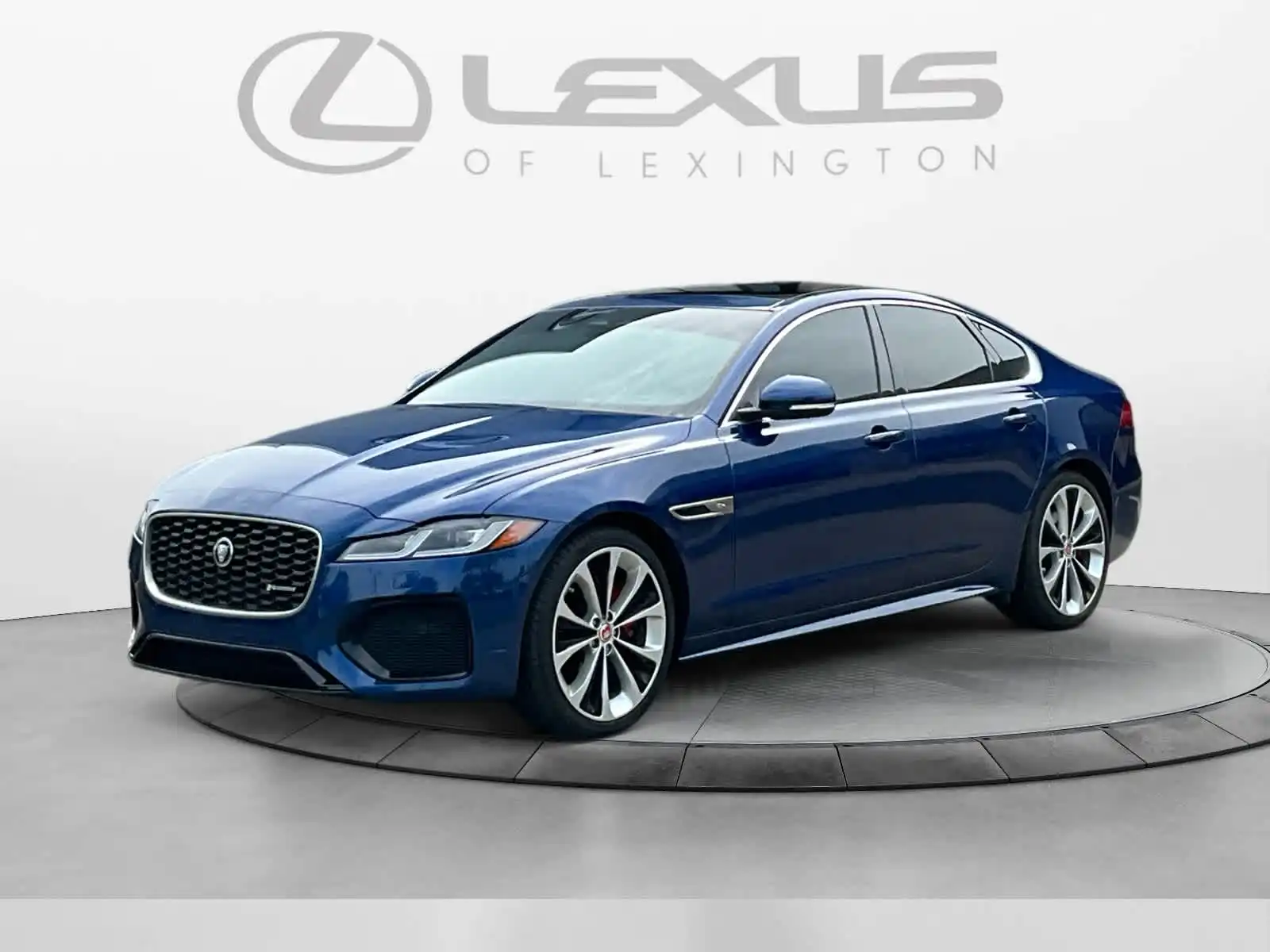 2023 Jaguar XF P300 R-Dynamic SE's photo