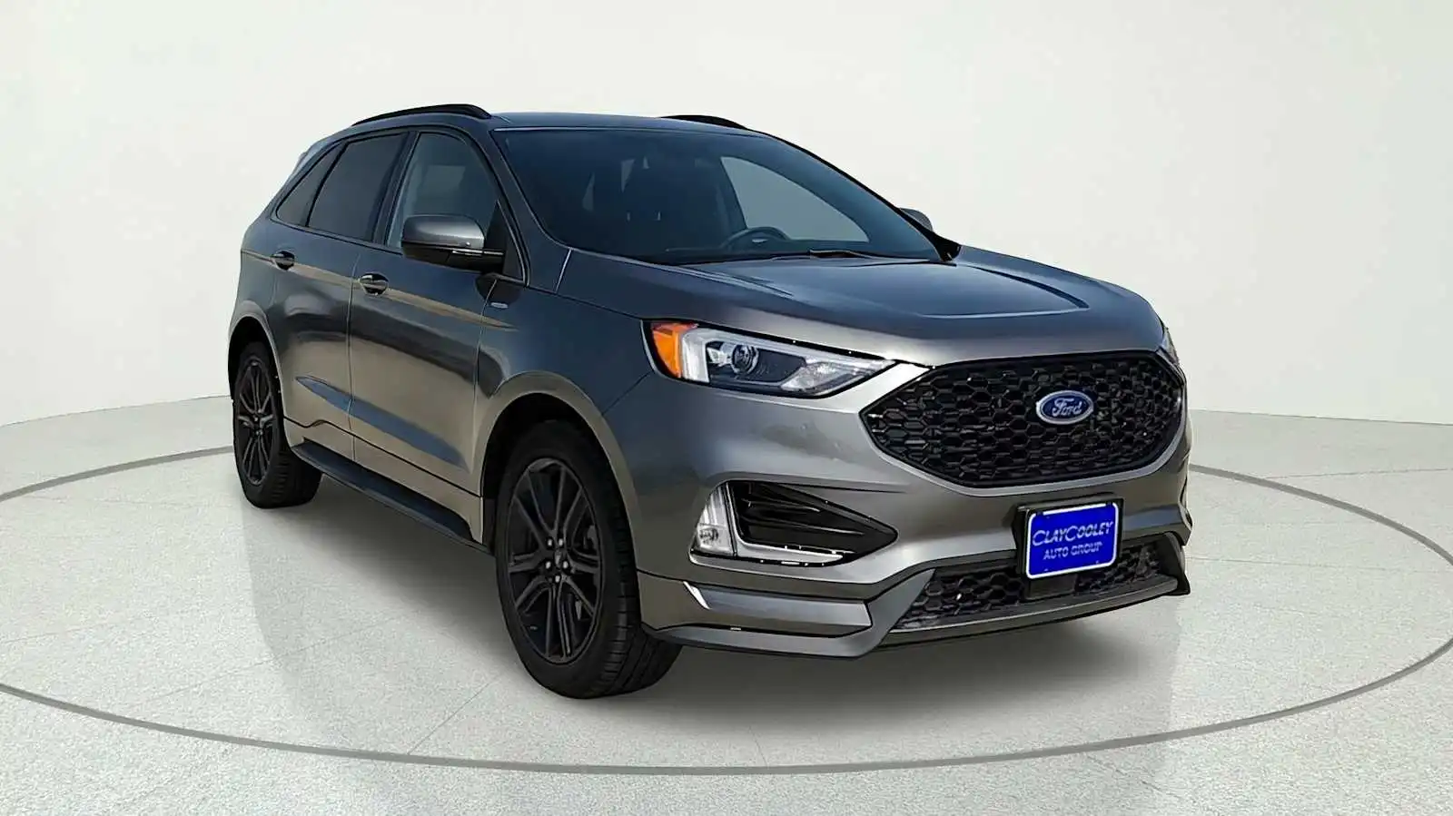 2021 Ford Edge ST-Line's photo