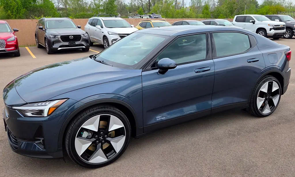 Vehicle Image 2
