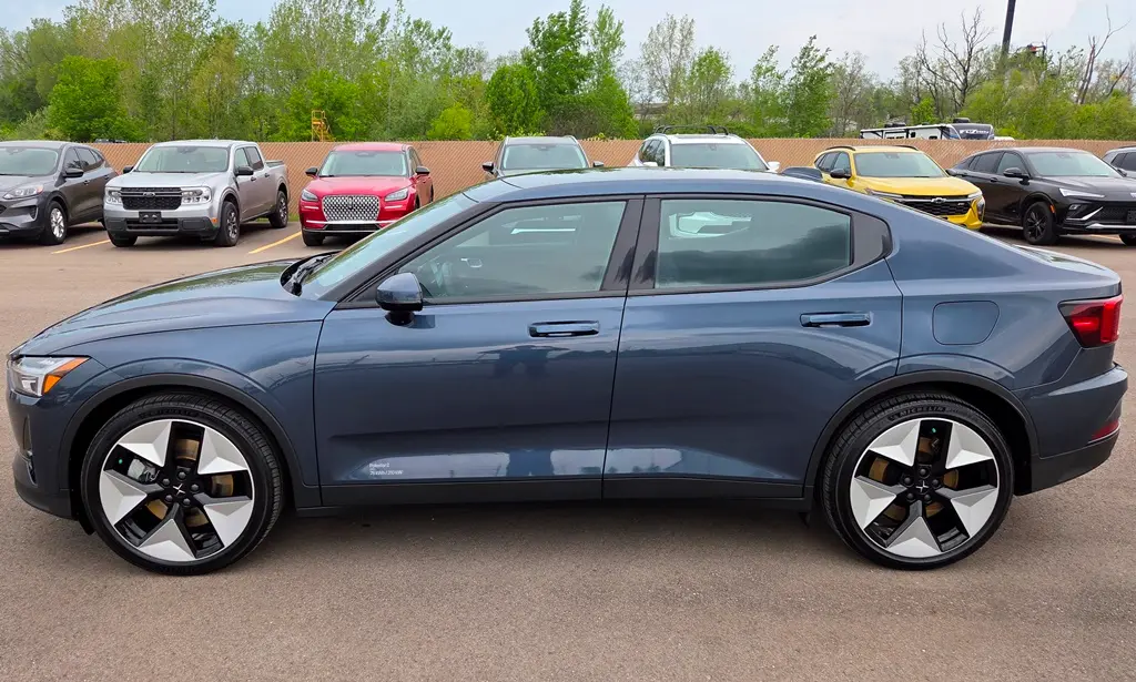 2024 Polestar 2 Long Range Dual Motor photo 3
