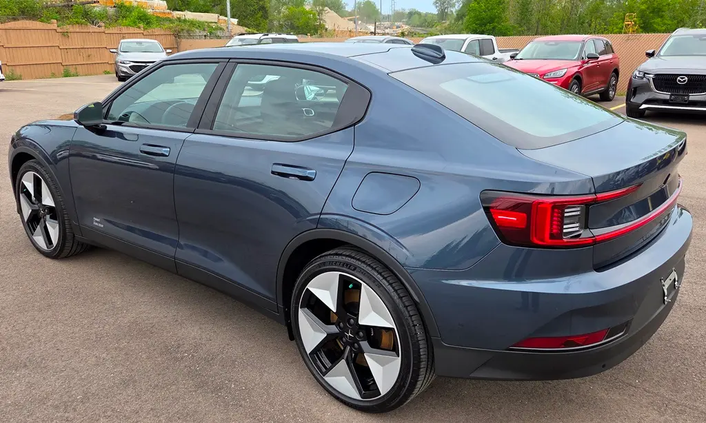2024 Polestar 2 Long Range Dual Motor photo 4