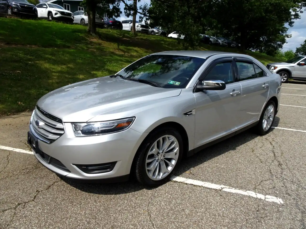 2017 Ford Taurus Limited FWD's photo