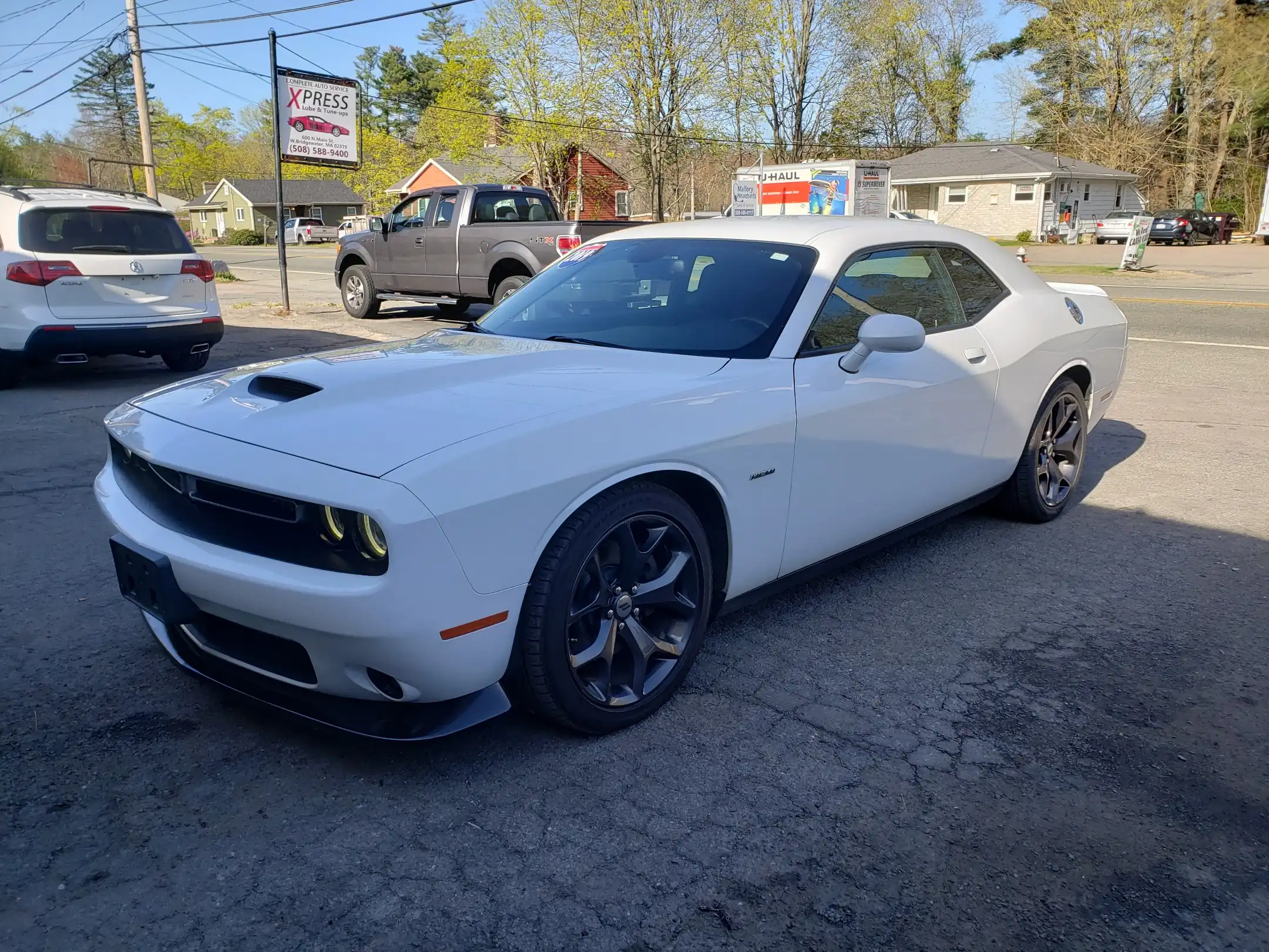 2019 Dodge Challenger R/T's photo