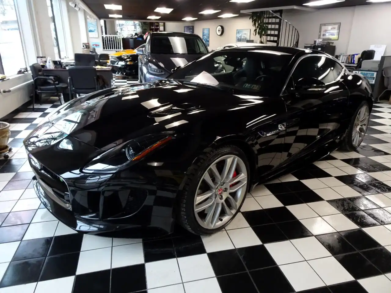 2017 Jaguar F-TYPE R Coupe's photo