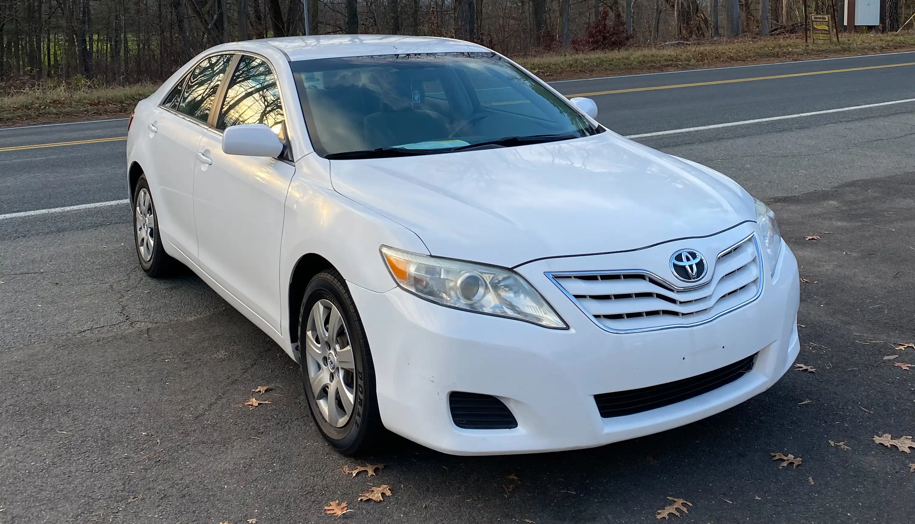 2011 Toyota Camry 2.5 Auto LE's photo