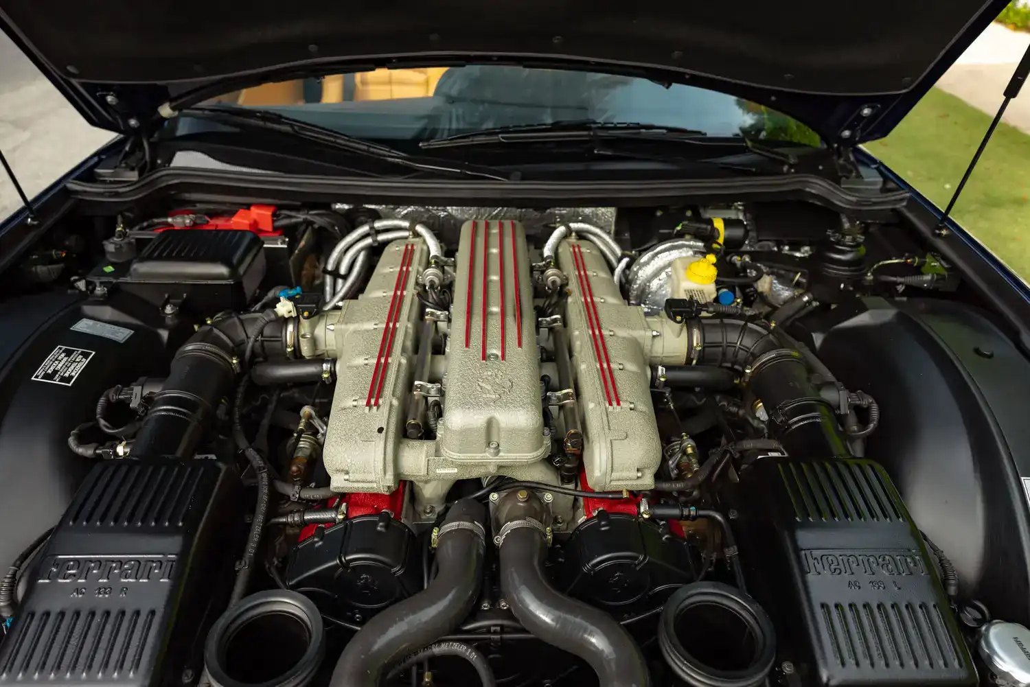 2001 Ferrari 550 Maranello Base's photo
