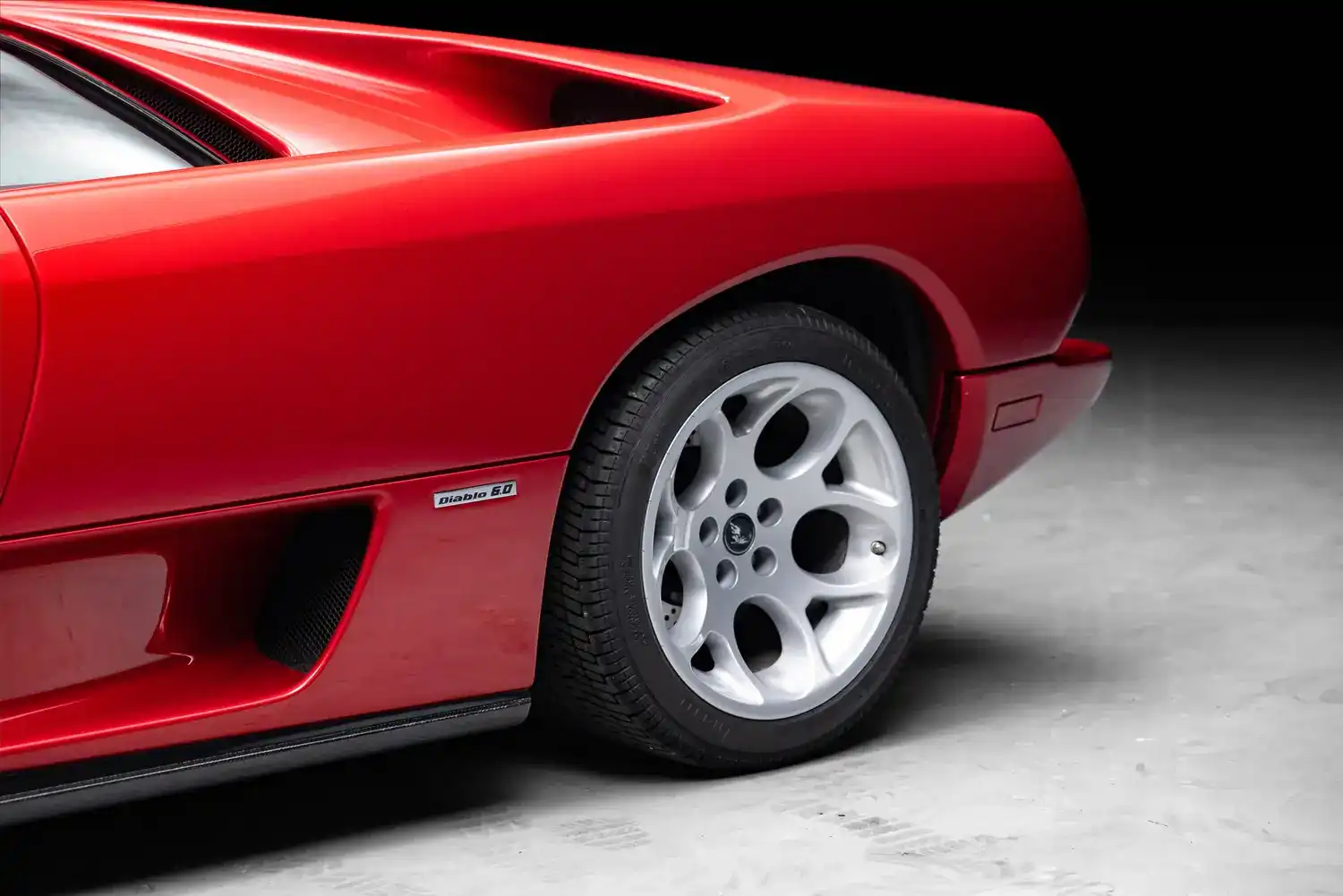 2001 Lamborghini Diablo's photo