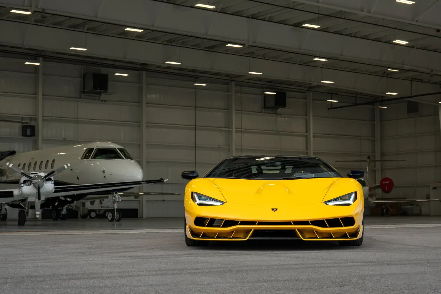 2017 Lamborghini Aventador Centenario photo 5